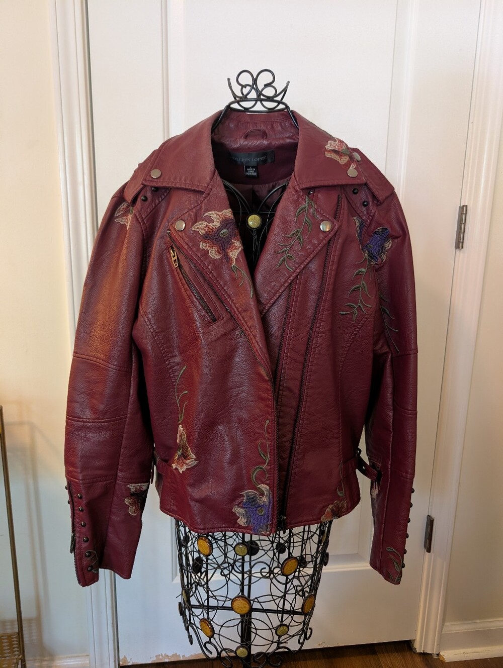 Colleen Lopez : Embroidered Burgundy Leather Moto Jacket - Women